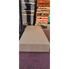 39.  MDF 19 mm  Eiken kwartiers book-match 2- zijdig 39.  MDF 19 mm  Eiken kwartiers book-match 2- zijdig