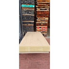 52.  V313 MDF 19 mm  Eiken dosse Wvb / kwartiers Wvb