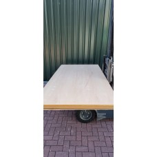 1.  MDF 19 mm  Beuken Dosse 1- zijdig