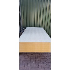 31. MDF 31 mm  Eiken kwartiers Bookmatch 1- zijdig