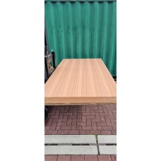 62. 19 mm MDF fire resistant Mahonie kwartiers 2-zijdig 62. 19 mm MDF fire resistant Mahonie kwartiers 2-zijdig