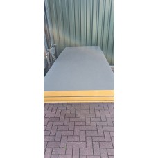 85.  MDF 16,5 mm Melamine grijs / melamine wit
