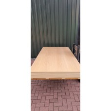 345. 12 mm Queenply multiplex Eiken kwartiers b.m. gelakt 2- zijdig 345. 12 mm Queenply multiplex Eiken kwartiers b.m. gelakt 2- zijdig