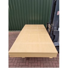 10.   B-KEUS  -  Gruijtply  16 mm / 243x121 cm 
