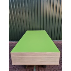 153. 16,5 mm Queenply Multiplex met HPL toplaag Groen 2 zijdig 