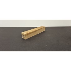 Iepen rib (ruw) 50x50 mm - lang 31 cm